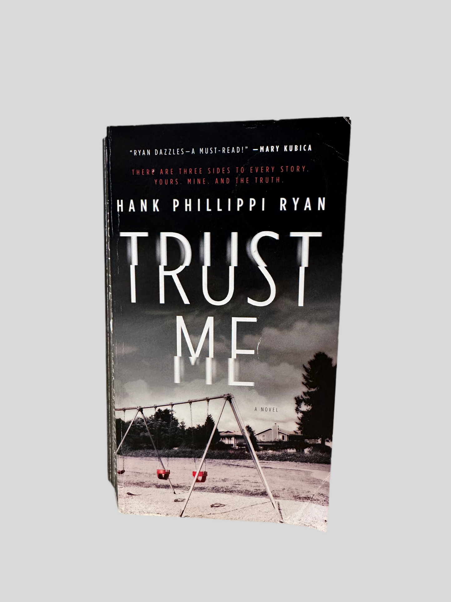 Trust Me: A Novel by Hank Phillippi Ryan - Fehmerling Books