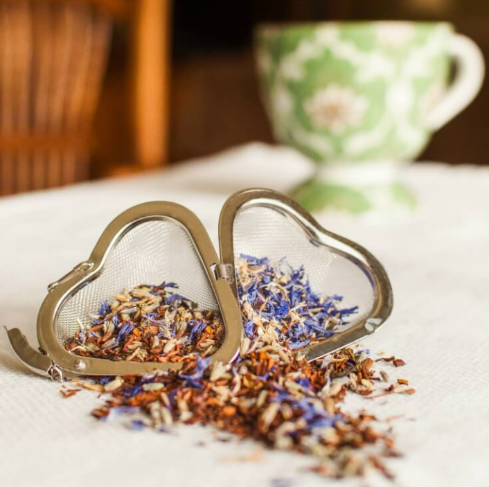 Plum Deluxe Tea - Heart Tea Infuser - Fehmerling Books